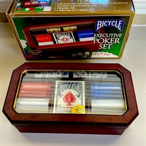 New Bicycle Executive Poker Set Never Used In The Box.